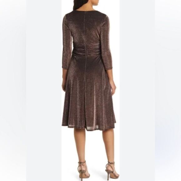 NWT Eliza J Dress Metallic Brown Long Sleeve
Faux Wrap Cocktail-U12 - Picture 2 of 4